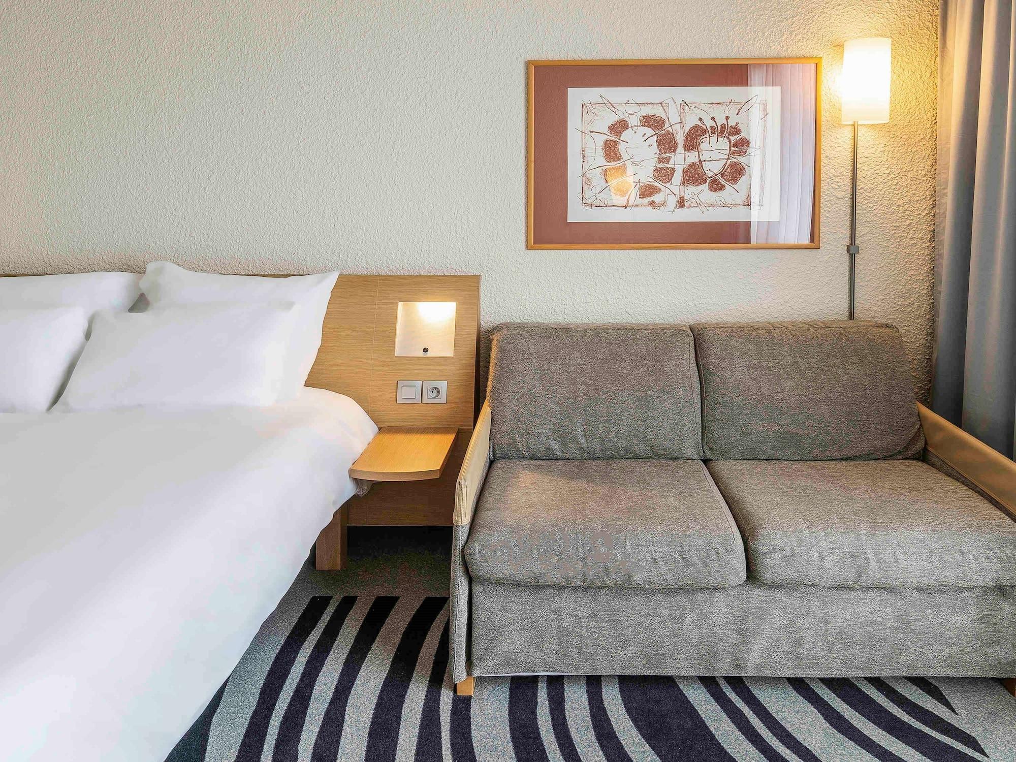 Hotel Novotel Valenciennes 4*