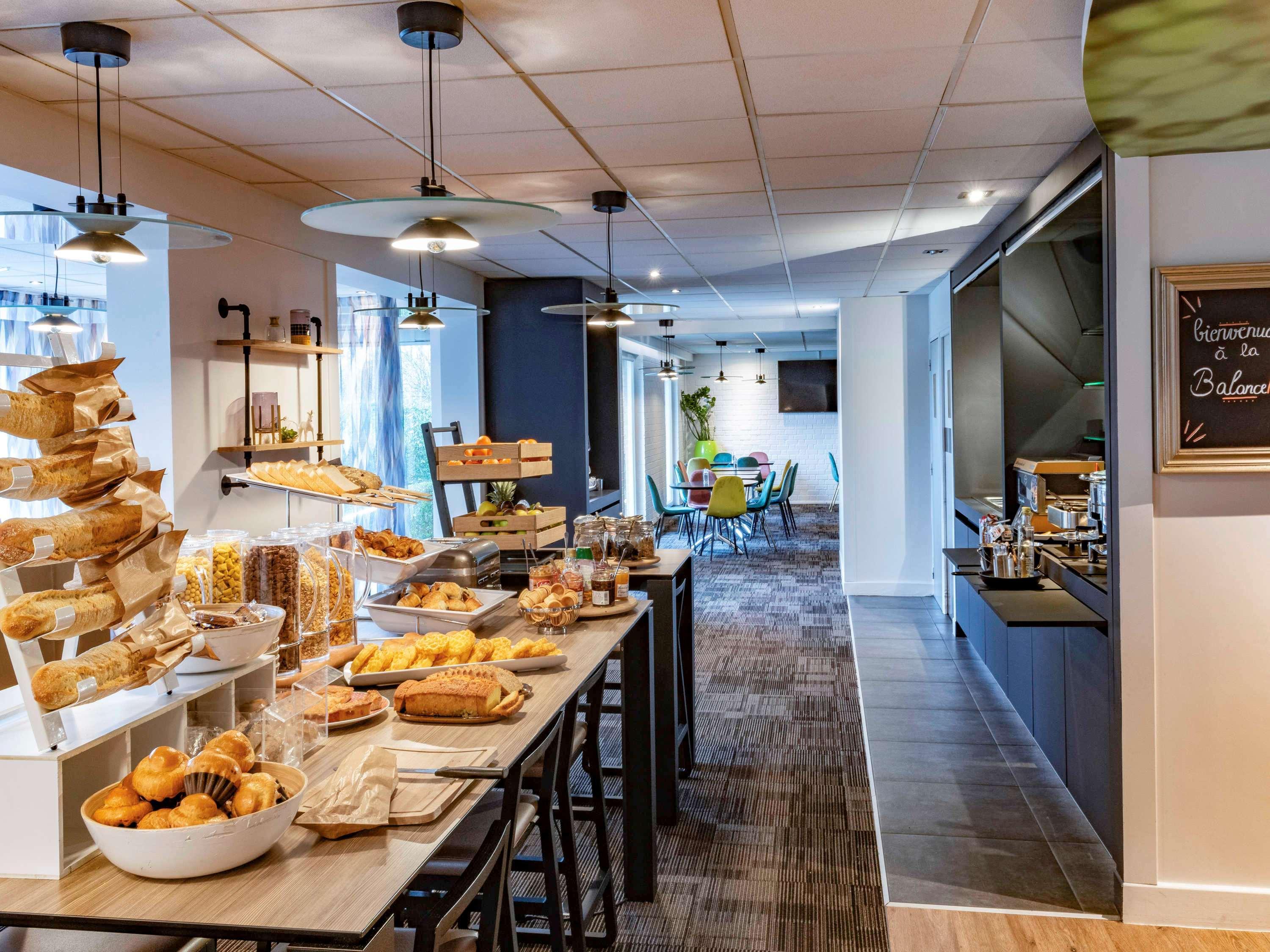 Novotel Valenciennes Hotel 4*